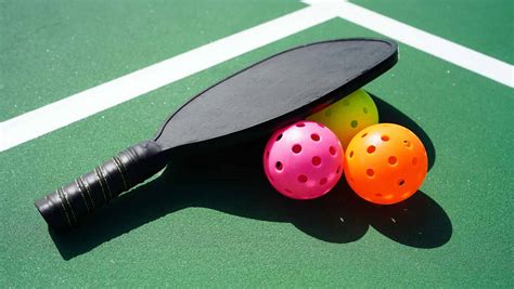 pickleball paddles for beginners